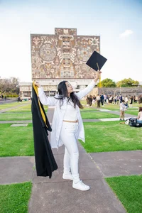 UNAM 8
